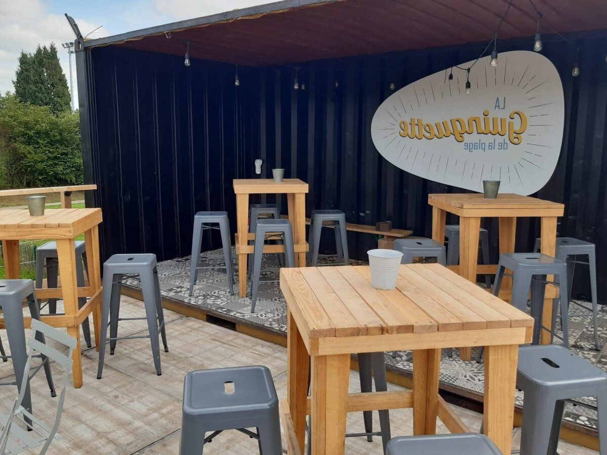 La guinguette de la plage : un havre de convivialité estivale
