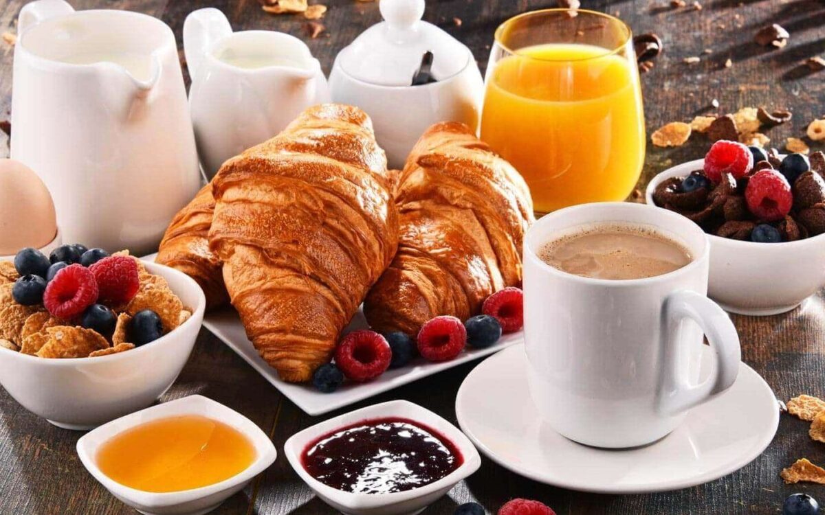 Les meilleurs petits-déjeuners à New York : découvrez les saveurs matinales de la Grosse Pomme