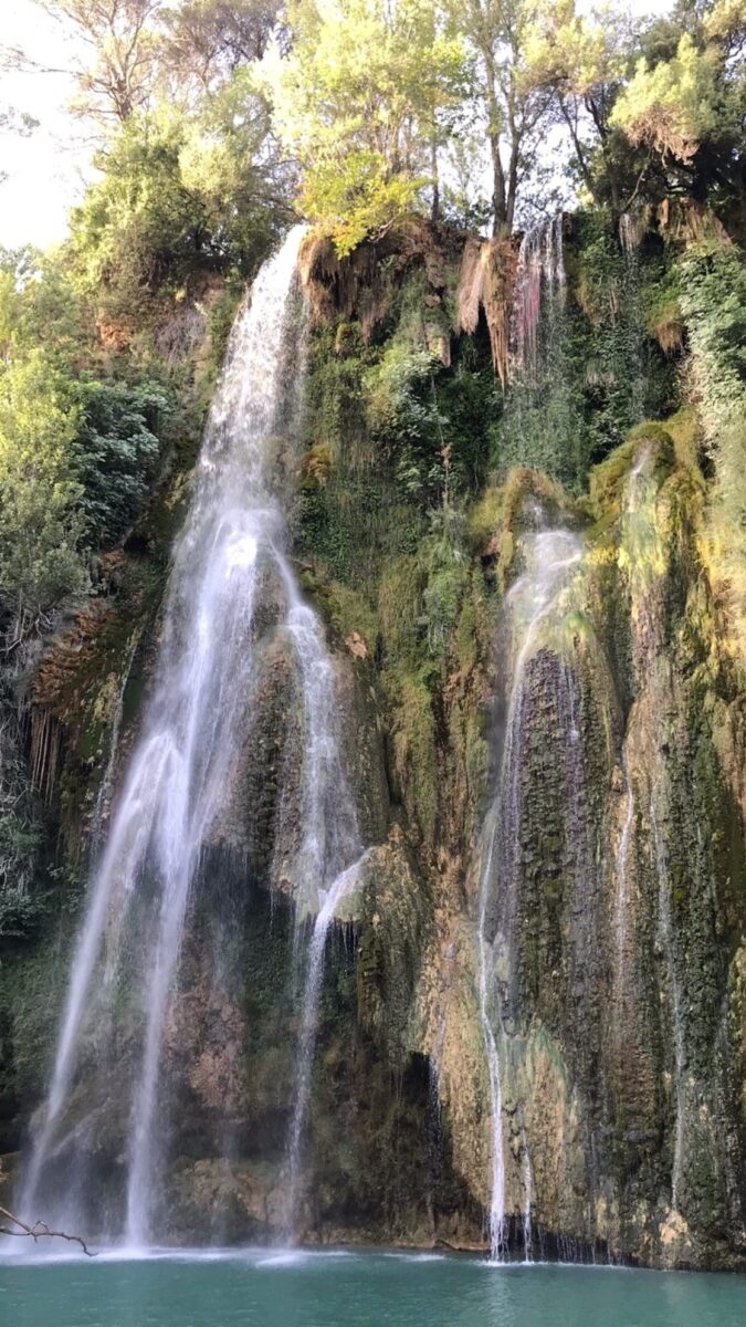 La Cascade de Sillans-la-Cascade: Un Trésor Naturel Temporairement Fermé