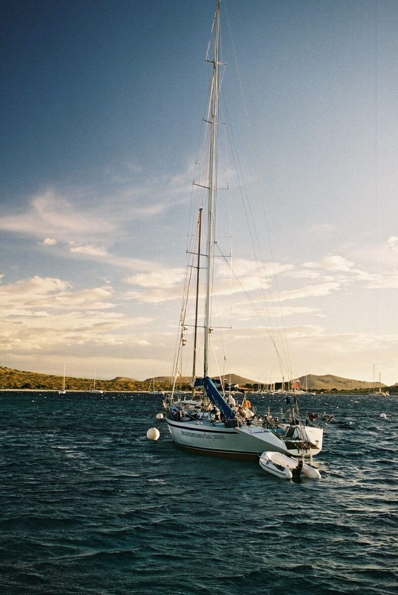 Quel est le nom du bateau antique en 6 lettres ?