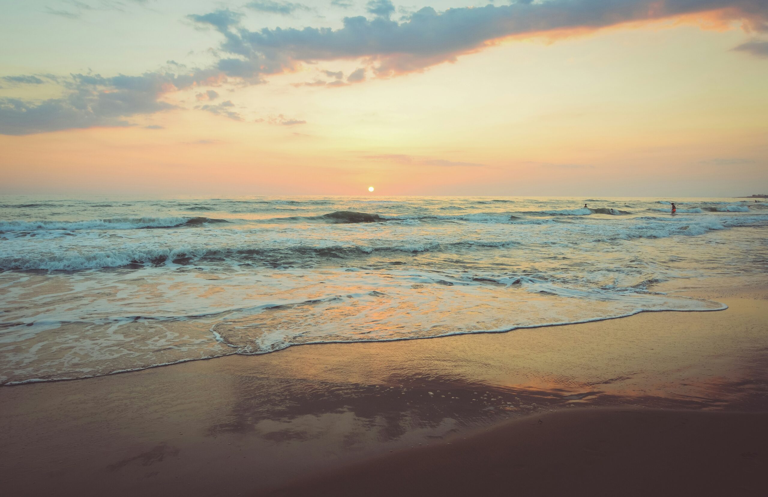 découvrez les plus belles plages du monde et profitez du soleil, du sable fin et de l'eau cristalline lors d'un séjour inoubliable sur la plage.