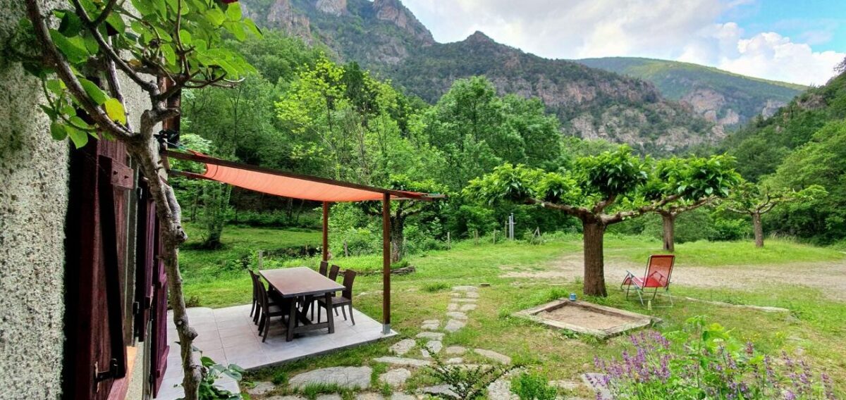 À la Découverte des Montagnes de Chine : Un Voyage entre Ciel et Terre