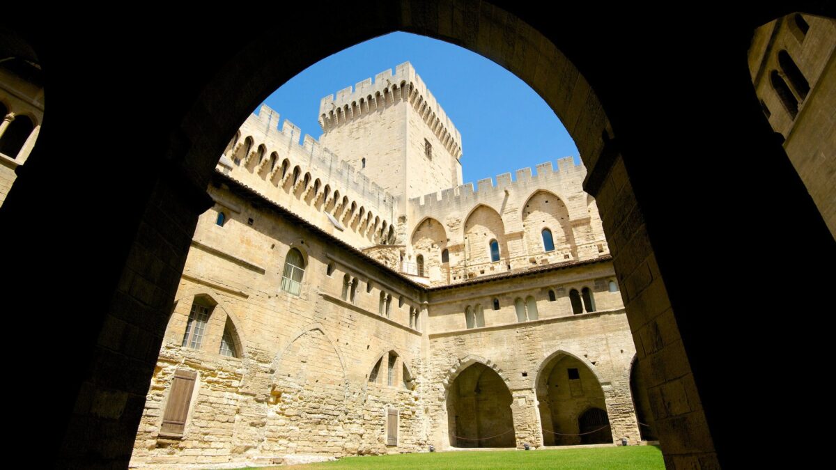 Avignon Incontournable : Guide des Sites à ne pas Manquer lors de votre Visite