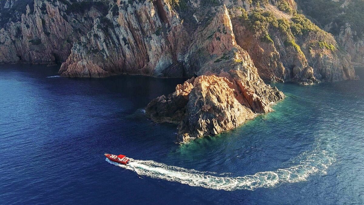 Corse en Février : Découverte et Charme de l&rsquo;Île de Beauté en Hors-Saison